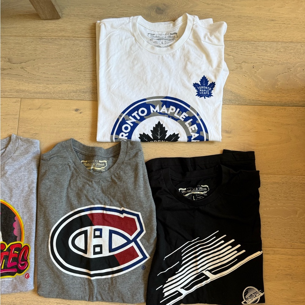 Lot of new Mitchell & Ness Men’s Graphic T’s